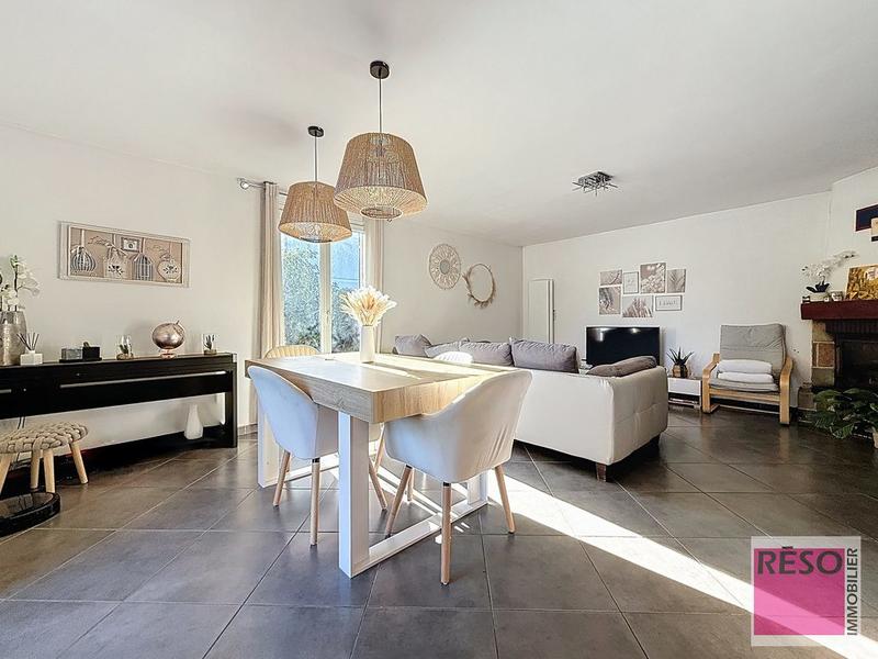 Maison - 105 m² - 5 pièces