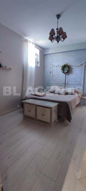 Maison - 186 m² - 6 pièces