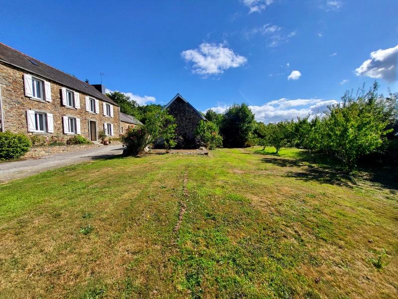 Maison - 163 m² - 9 pièces