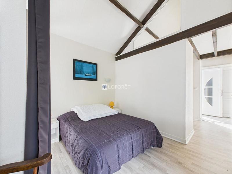 Maison - 130 m² - 8 pièces