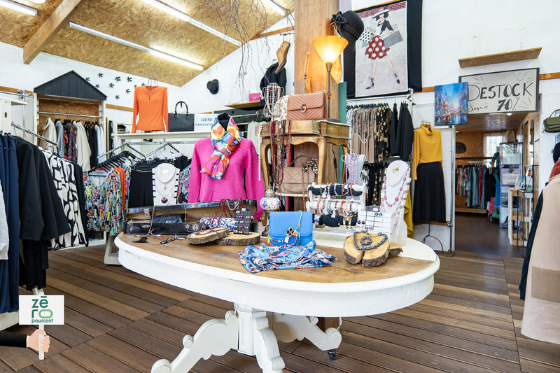 Fonds de commerce - Magasins - 150 m²