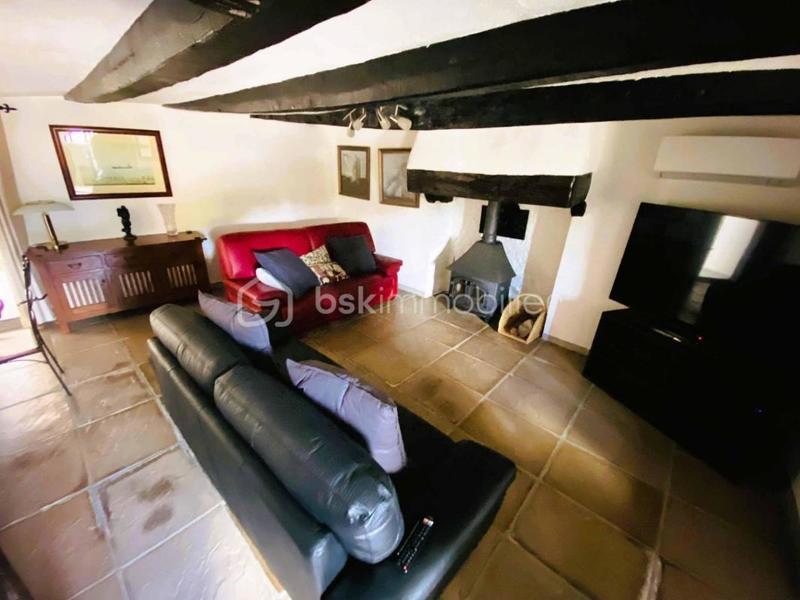 Maison en pierre - 201 m² - 8 pièces