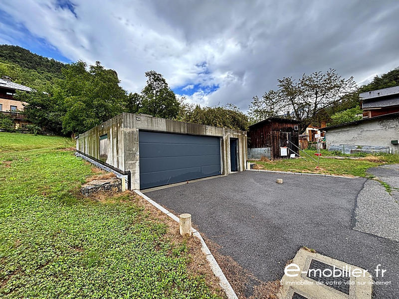 Maison - 97 m² - 3 pièces