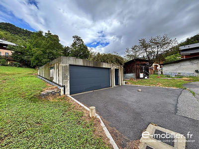 Maison - 97 m² - 3 pièces