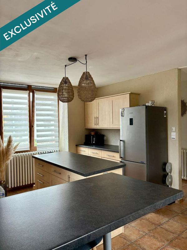 Maison - 164 m² - 9 pièces