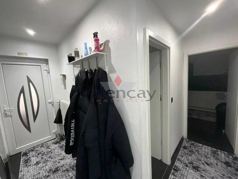 Maison - 93 m² - 5 pièces