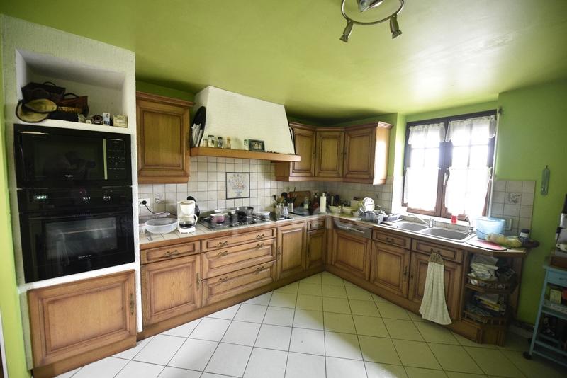 Maison - 205 m² - 6 pièces