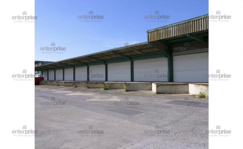 Entrepôt - 3 529 m²