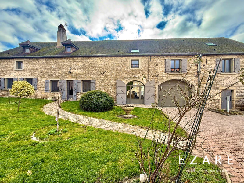 Maison - 309 m² - 14 pièces