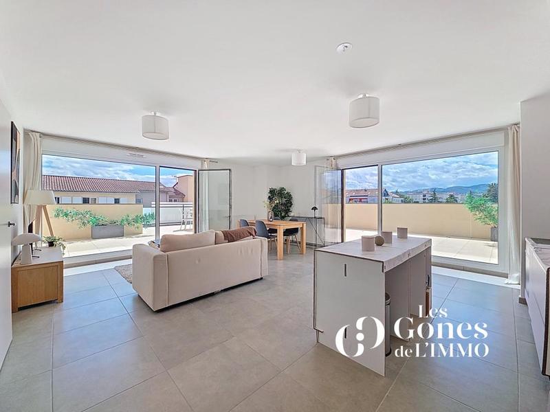 Appartement - 89 m² - 4 pièces