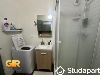 Chambre - 9 m² - 1 pièce