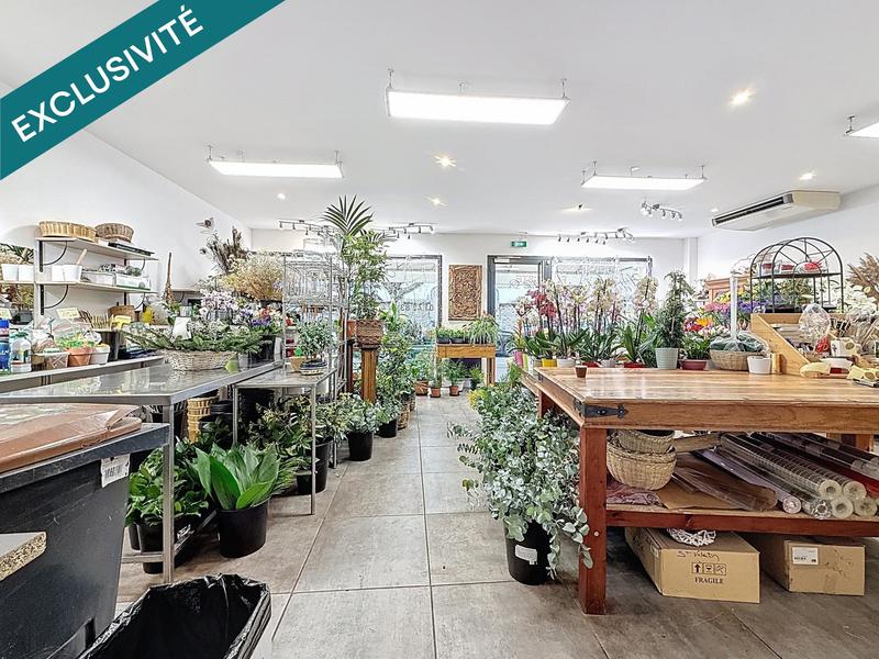 Local commercial - 110 m² - 2 pièces