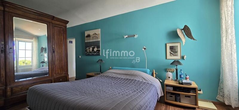 Maison en pierre - 225 m² - 6 pièces