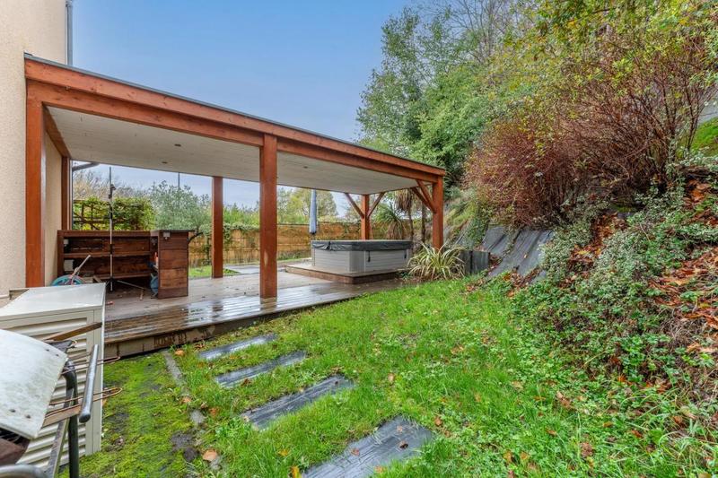 Maison - 96 m² - 5 pièces