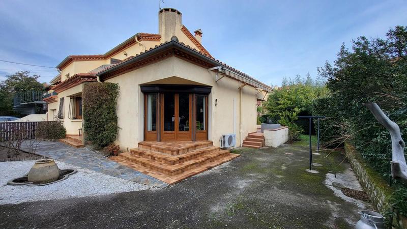 Maison - 180 m² - 7 pièces