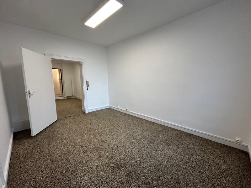 Local commercial - 32 m² - 2 pièces