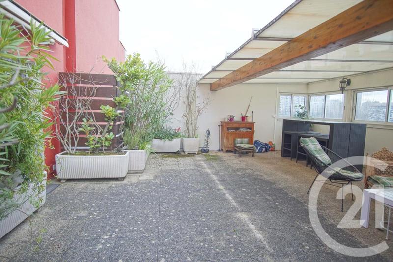 Appartement - 82 m² - 4 pièces