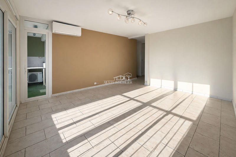 Appartement - 75 m² - 4 pièces