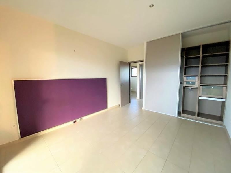 Appartement - 99 m² - 4 pièces