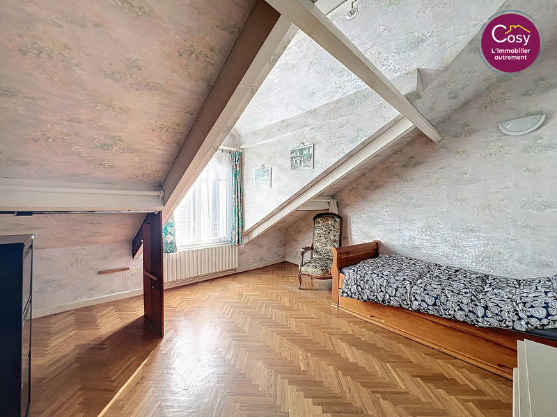 Propriété - 172 m² - 10 pièces