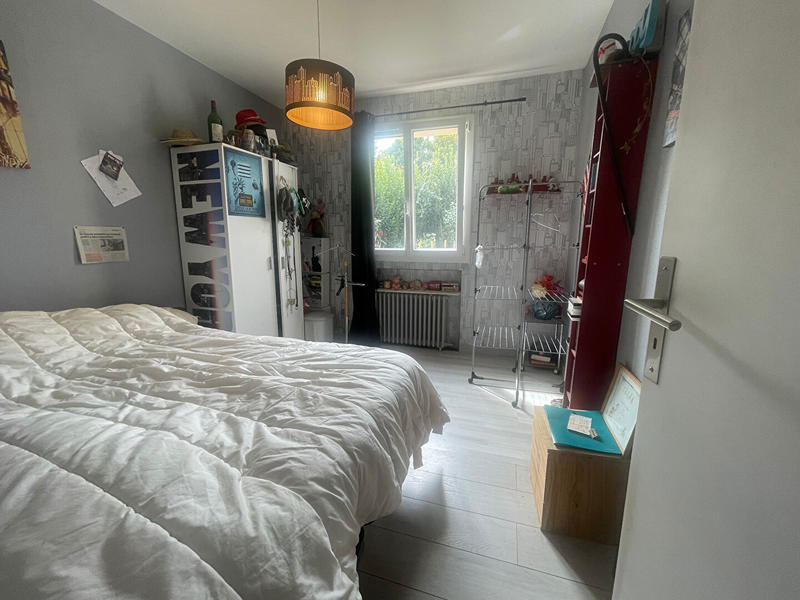 Maison - 233 m² - 9 pièces