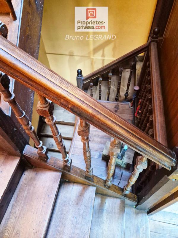 Maison - 450 m² - 12 pièces