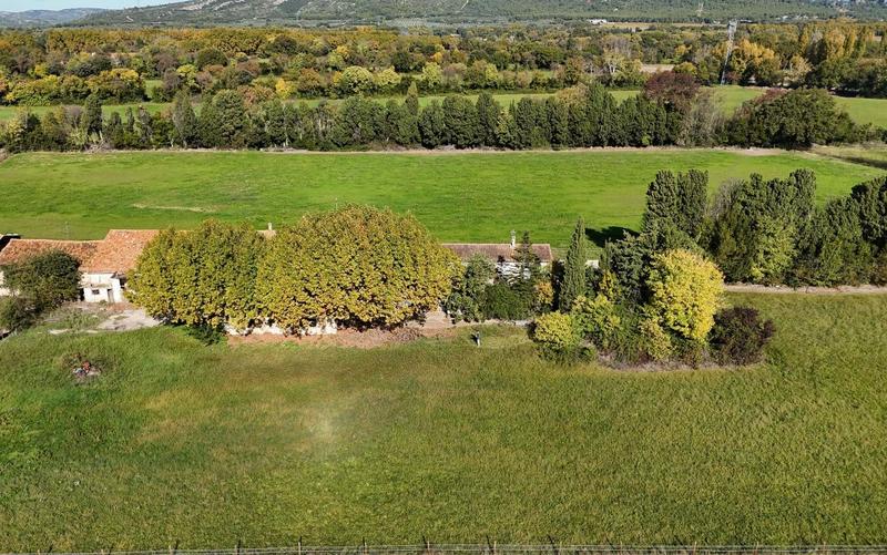 Mas - 272 m² - 8 pièces