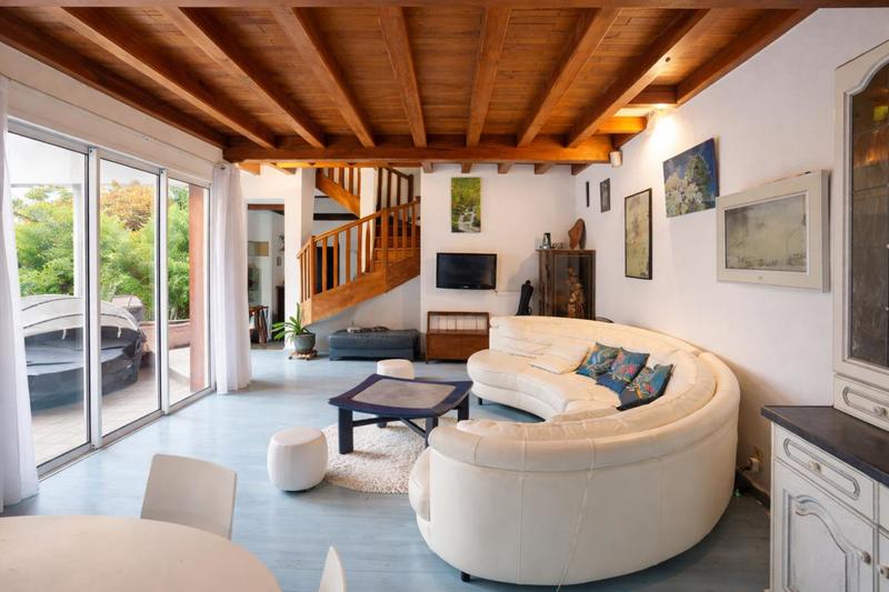 Immeuble - 650 m² - 14 pièces