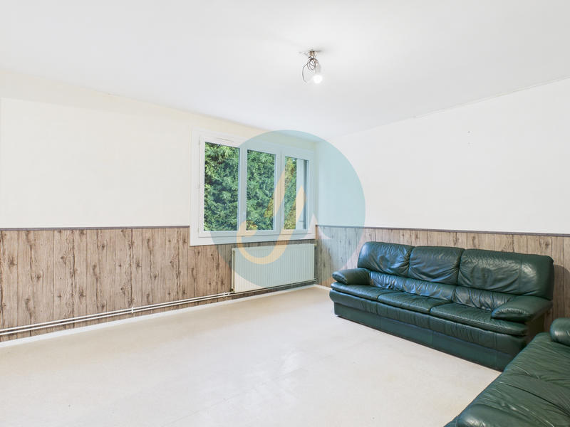 Appartement - 81 m² - 5 pièces