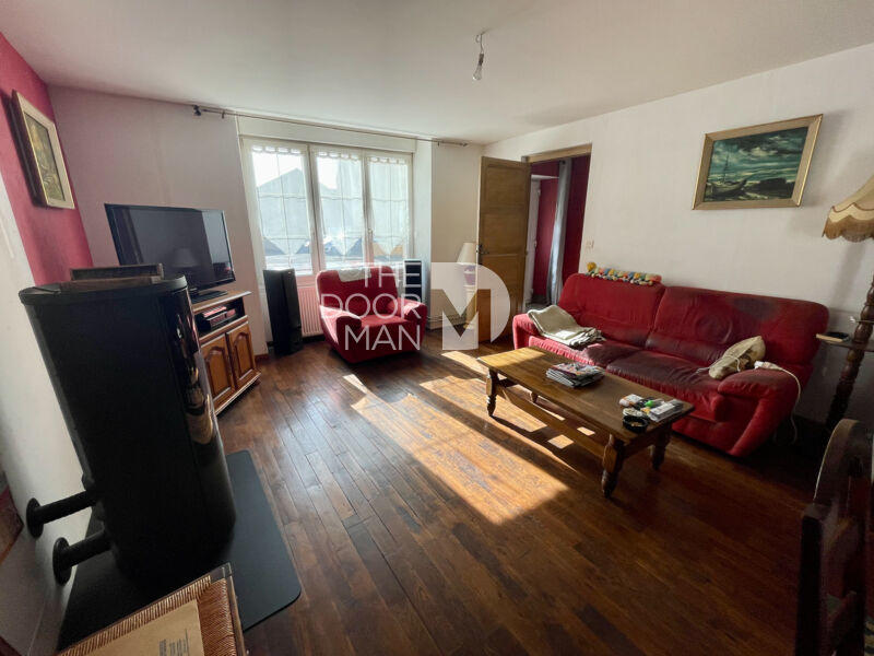 Maison - 198 m² - 6 pièces