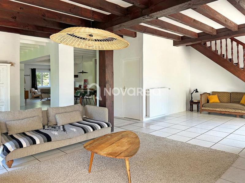 Maison - 219 m² - 5 pièces