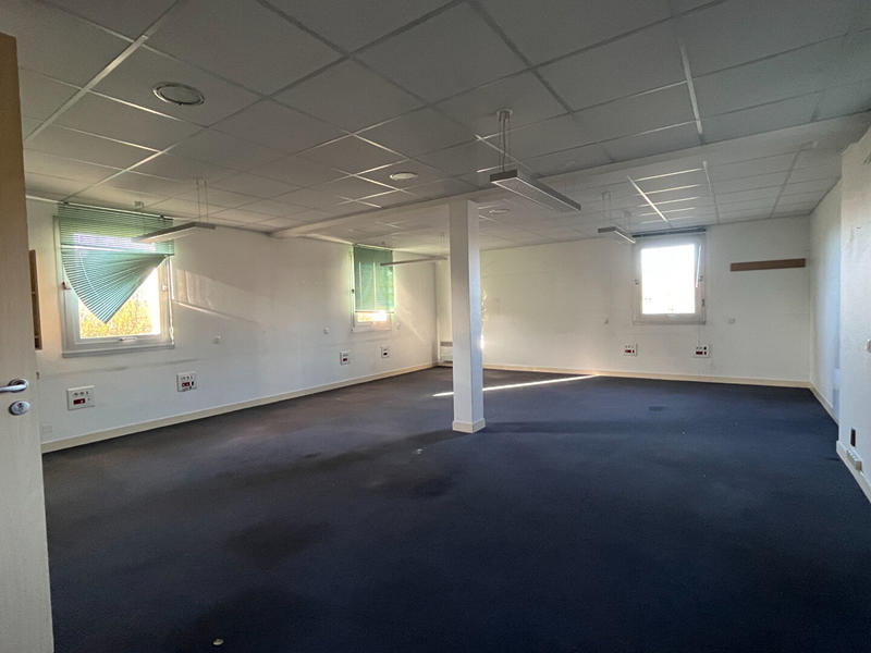 Bureau - 70 m² - 3 pièces