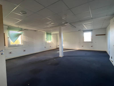 Bureau - 70 m² - 3 pièces