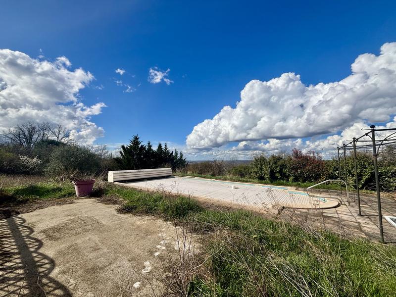 Maison traditionnelle - 264 m² - 8 pièces