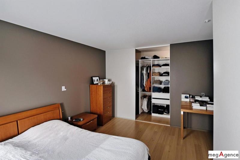 Maison - 200 m² - 8 pièces