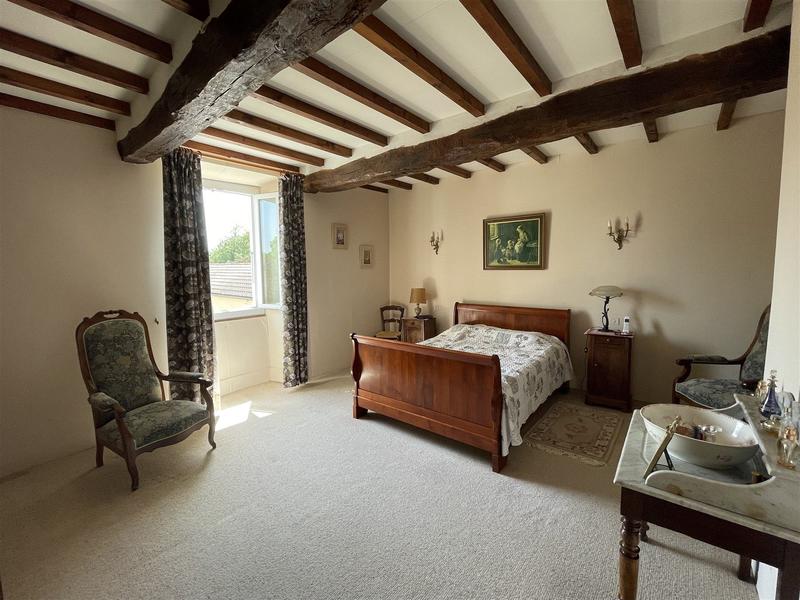 Maison ancienne - 240 m² - 10 pièces