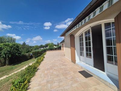 Maison - 163 m² - 6 pièces