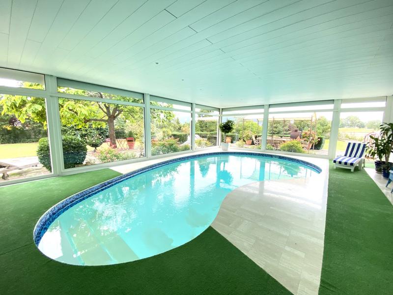 Villa - 383 m² - 9 pièces