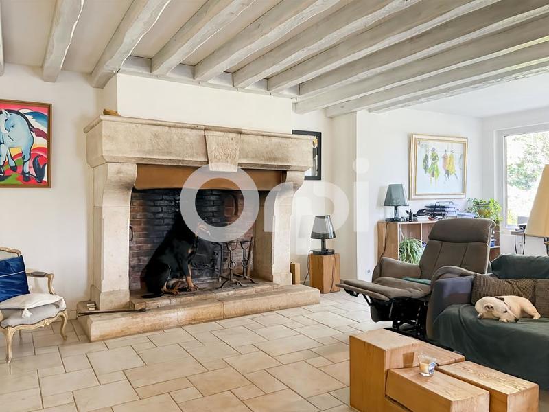 Maison - 230 m² - 7 pièces