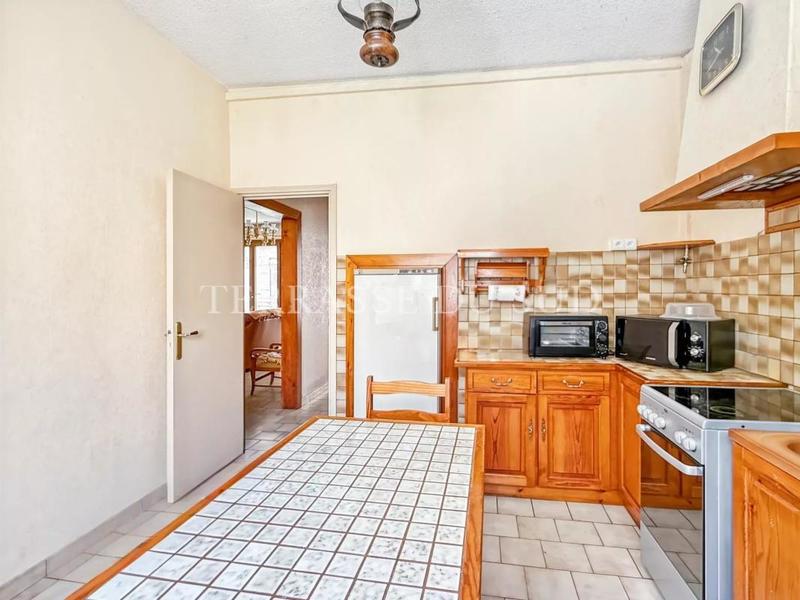 Immeuble - 195 m² - 7 pièces