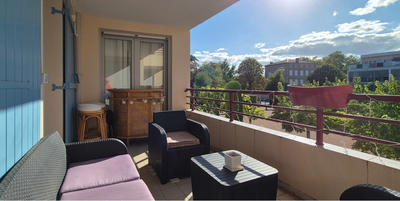 Appartement - 76 m² - 3 pièces