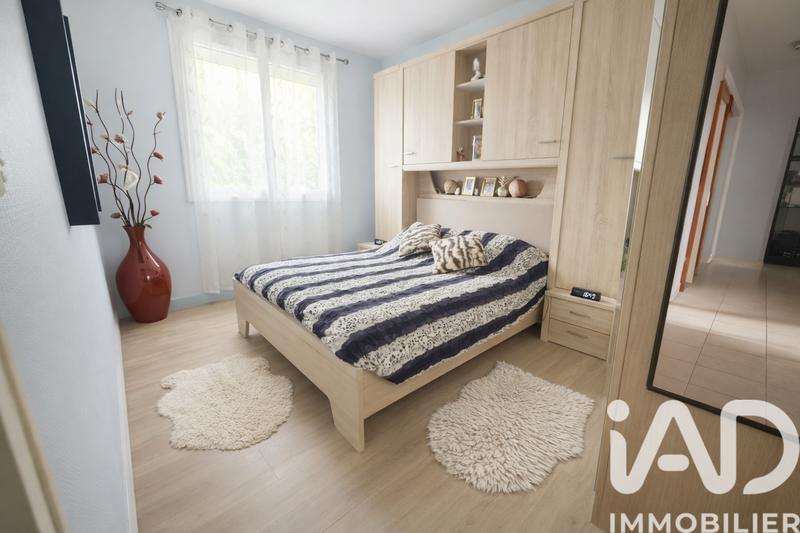 Maison - 93 m² - 5 pièces