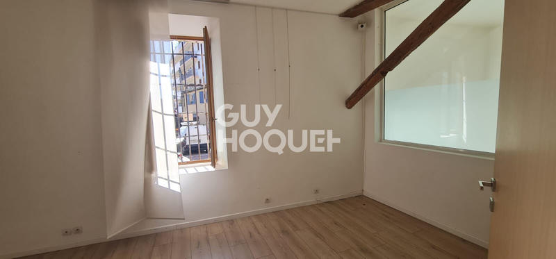 Local commercial - 120 m² - 4 pièces