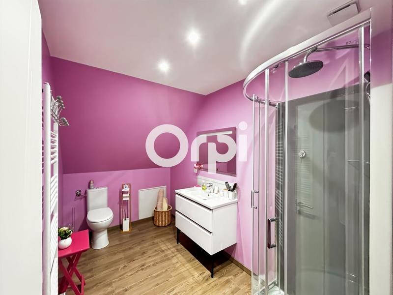 Demeure - 215 m² - 5 pièces