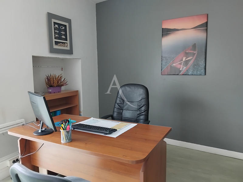 Local commercial - 95 m² - 3 pièces