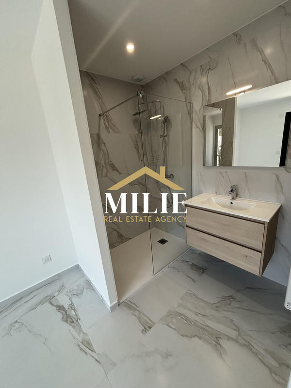 Appartement - 122 m² - 4 pièces