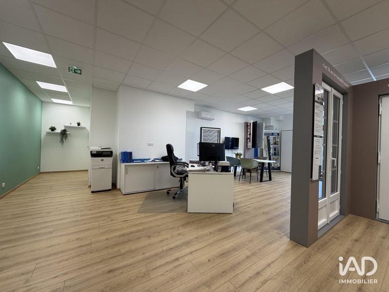 Local commercial - 121 m²