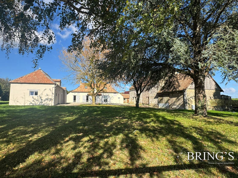 Maison - 161 m² - 6 pièces