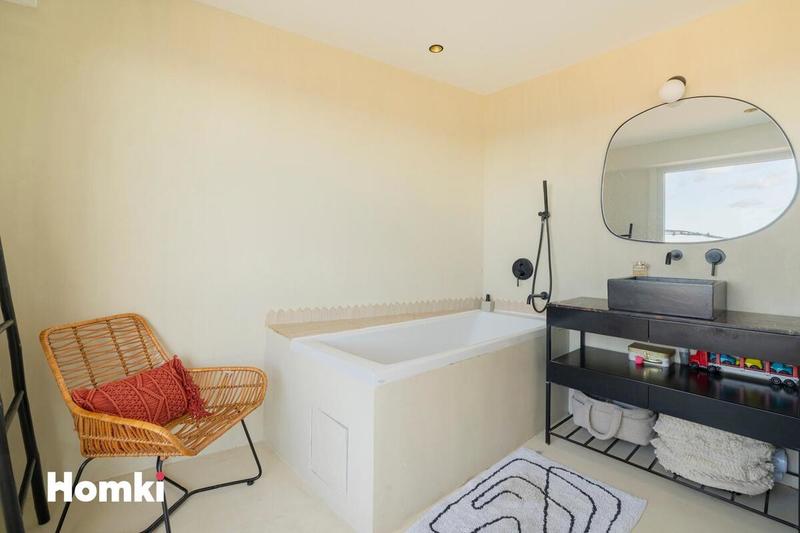 Appartement - 92 m² - 4 pièces