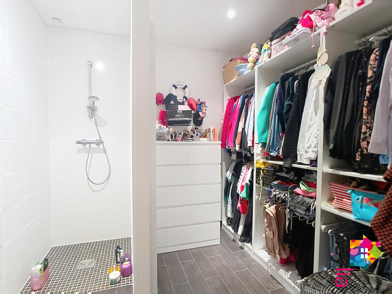 Maison - 151 m² - 6 pièces